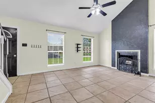 15830 Pipers View Dr, Houston, TX 77598 - Photo 5