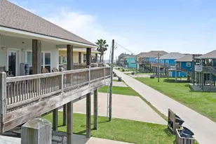 982 S Redfish, Crystal Beach, TX 77650 - Photo 13