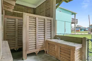 982 S Redfish, Crystal Beach, TX 77650 - Photo 5