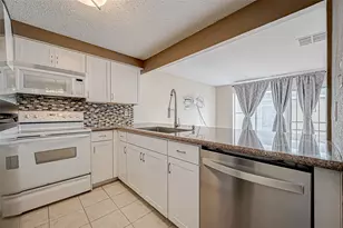 11605 Southlake Dr, Houston, TX 77077 - Photo 29