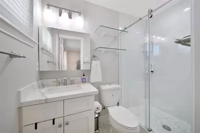 4402 Fallbrook Drive, Houston, TX 77018 - Photo 21