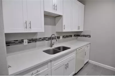 17481 Red Oak Drive #17481, Houston, TX 77090 - Photo 9