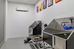 160 Birdsall St, Houston, TX 77007 - Photo 11