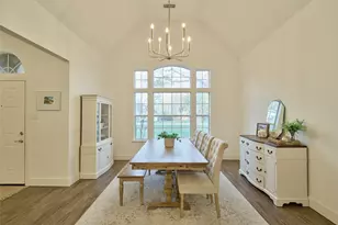 2414 Coachlight Ln, Conroe, TX 77384 - Photo 5