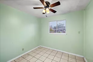 4811 Hannas Reef Dr, Bacliff, TX 77518 - Photo 19