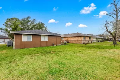 4811 Hannas Reef Drive, Bacliff, TX 77518 - Photo 23
