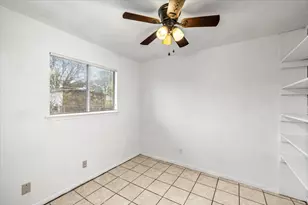 4811 Hannas Reef Dr, Bacliff, TX 77518 - Photo 17