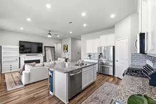 14127 Lake Lodge Dr, Conroe, TX 77384 - Photo 13