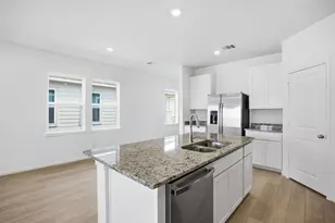 21810 Yellow Pineapple Ln Ln, Cypress, TX 77433 - Photo 3