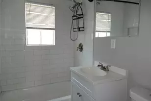 3804 Lelia St, Houston, TX 77026 - Photo 9