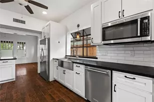 1210 Hawthorne St, Houston, TX 77006 - Photo 17