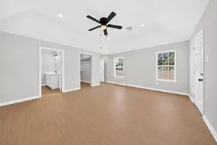 874 Green Meadow Ln, Houston, TX 77091 - Photo 33