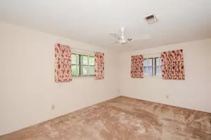 10162 Eddystone Dr, Houston, TX 77043 - Photo 17