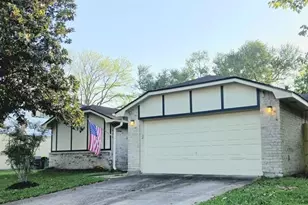 1126 E Brompton Dr, Pearland, TX 77584 - Photo 1