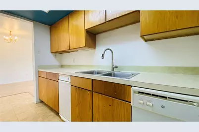2824 S Bartell Drive #28, Houston, TX 77054 - Photo 5
