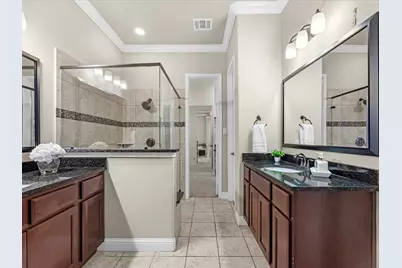 15819 Graham Spring Lane, Houston, TX 77044 - Photo 29