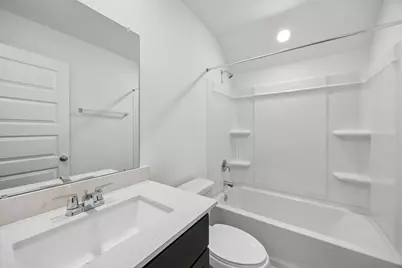 13807 Lago Vista Drive, Iowa Colony, TX 77583 - Photo 9