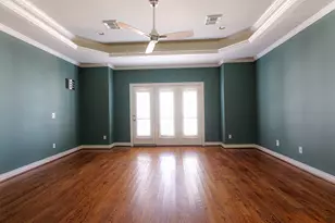 1314 Sherwood Springs Ln, Houston, TX 77043 - Photo 25