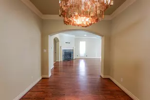 1314 Sherwood Springs Ln, Houston, TX 77043 - Photo 9