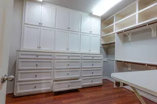 1314 Sherwood Springs Ln, Houston, TX 77043 - Photo 27