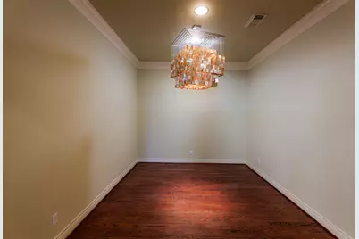 1314 Sherwood Springs Lane, Houston, TX 77043 - Photo 7