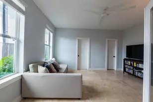 1318 Reinerman St, Houston, TX 77007 - Photo 5