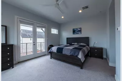 1318 Reinerman Street, Houston, TX 77007 - Photo 37