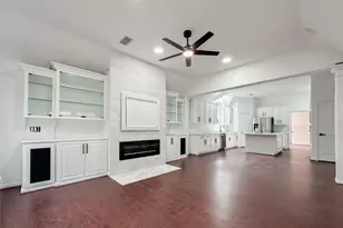 93 N Acacia Park Cir, The Woodlands, TX 77382 - Photo 9