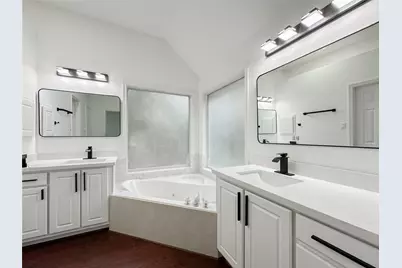 93 N Acacia Park Circle, The Woodlands, TX 77382 - Photo 29