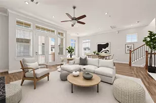 1040 W 26th St, Houston, TX 77008 - Photo 1