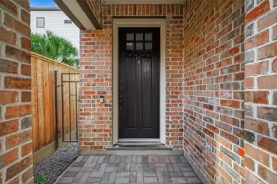 1040 W 26th Street #A, Houston, TX 77008 - Photo 5