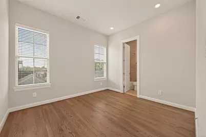 1040 W 26th Street #A, Houston, TX 77008 - Photo 25