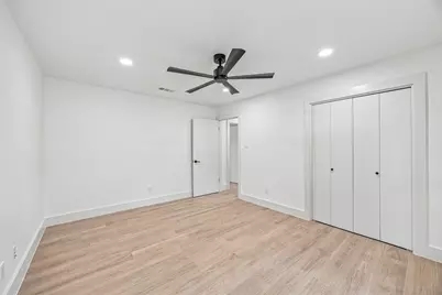 221 Montwood, Seguin, TX 78155 - Photo 19