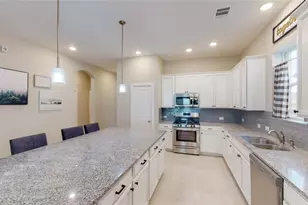 358 Pleasant Hl Wy, Conroe, TX 77304 - Photo 11