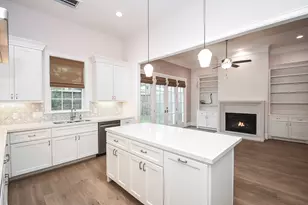 949 Dunleigh Meadows Ln, Houston, TX 77055 - Photo 21