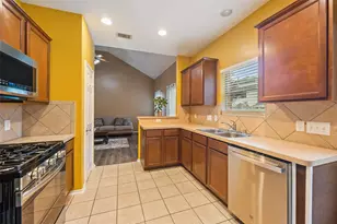 1700 Chestnut Glen Ct, Conroe, TX 77301 - Photo 17