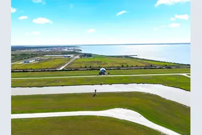 3210 Bay Ridge Drive, Palacios, TX 77465 - Photo 13