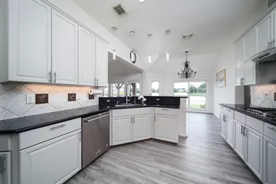 4003 Laguna Point Lane, Missouri City, TX 77459 - Photo 9