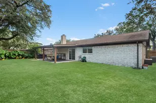 15714 Rill Ln, Houston, TX 77062 - Photo 19