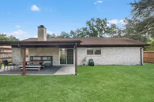 15714 Rill Ln, Houston, TX 77062 - Photo 17