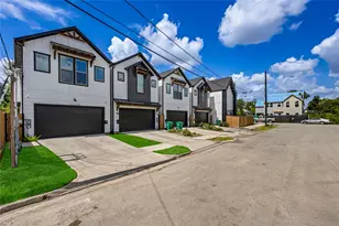 1508 Ryon St, Houston, TX 77009 - Photo 1