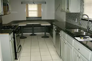 5815 Farwell Dr, Houston, TX 77035 - Photo 3