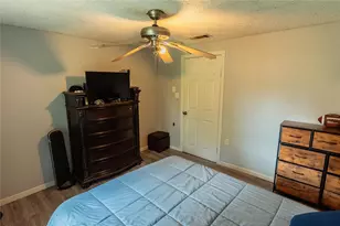 417 Hardy St, Clute, TX 77531 - Photo 17