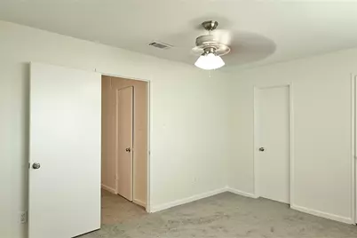 7918 Prestwood Dr #4, Houston, TX 77036 - Photo 21