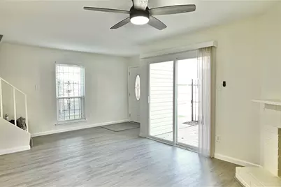 7918 Prestwood Dr #4, Houston, TX 77036 - Photo 9