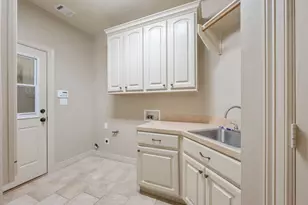3803 Park Meadow Ln, Bryan, TX 77802 - Photo 27