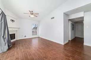 2300 Augusta Dr, Houston, TX 77057 - Photo 9