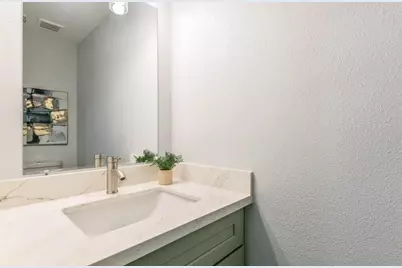 2001 Enterprise Avenue, League City, TX 77573 - Photo 9