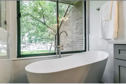 2001 Enterprise Avenue, League City, TX 77573 - Photo 29