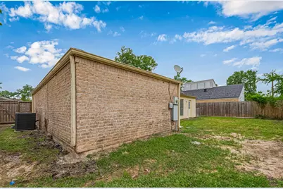 13731 Greenway Drive, Sugar Land, TX 77498 - Photo 31
